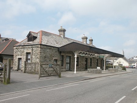 Wadebridge station building